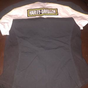 Woman’s short sleeve